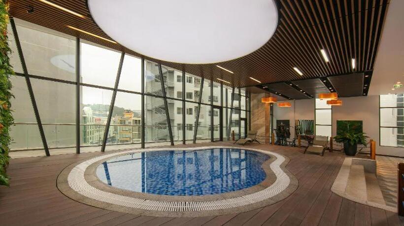 هتل Marina Ha Long