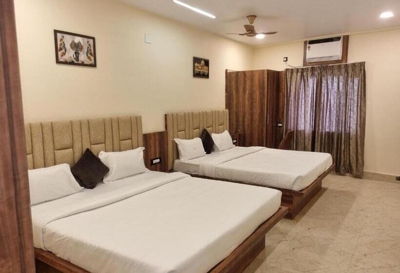 Hotell Rudraksh Riverside