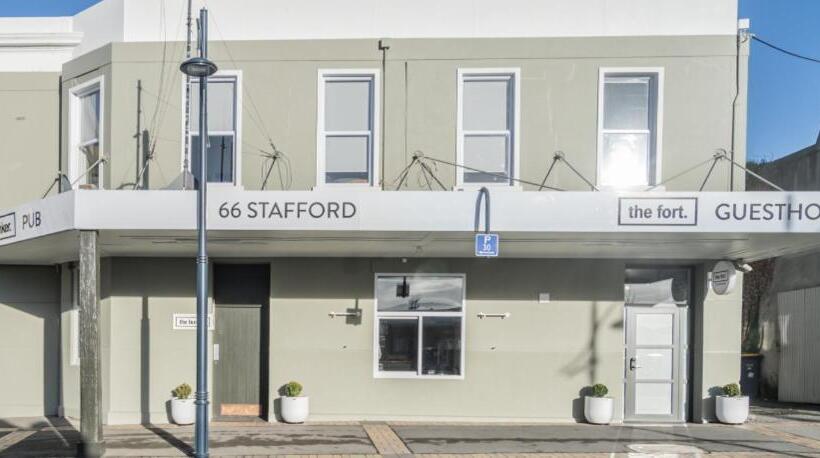 호텔 The Fort Guesthouse Timaru