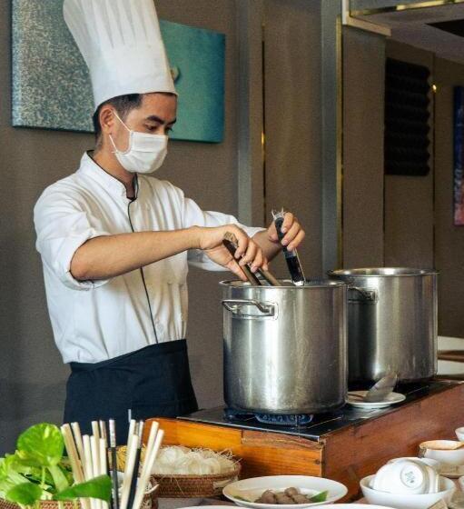 호텔 The Frangipani Living Arts Palace