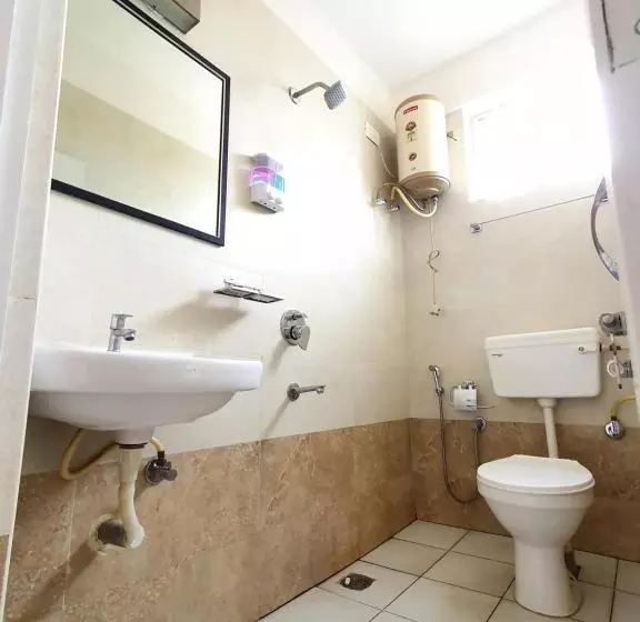 ホテル The Suites