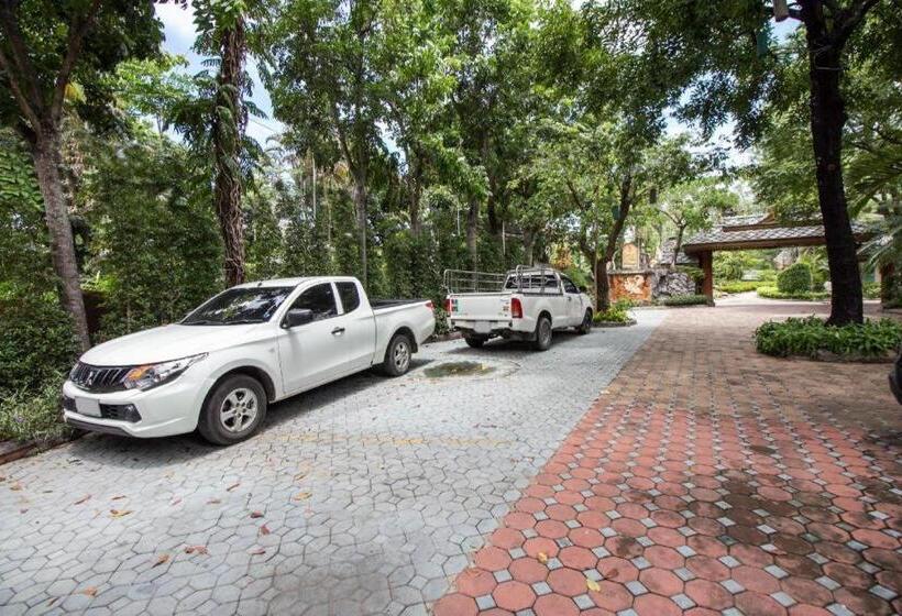 Oyo 987 Piyapruk Resort