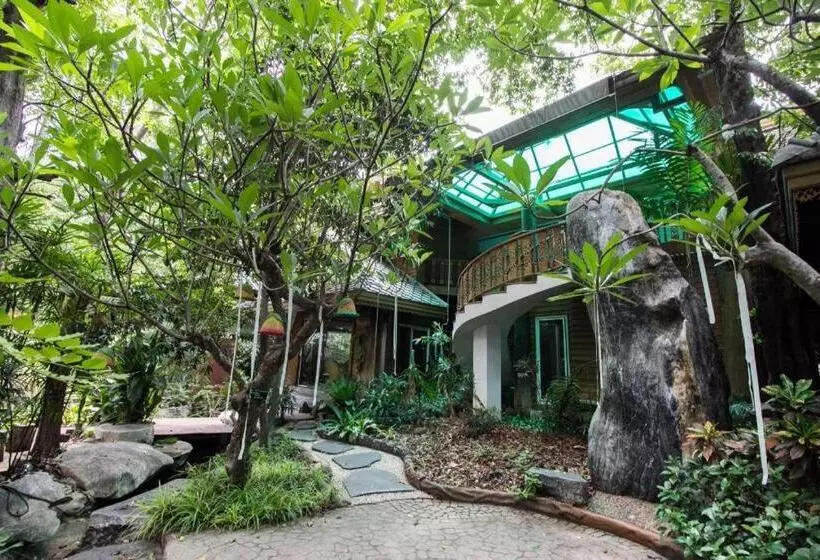 Oyo 987 Piyapruk Resort