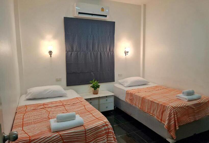 Majatalo Baan Leelawadee