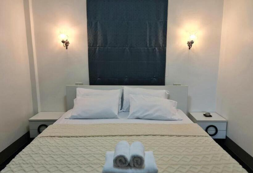 Majatalo Baan Leelawadee