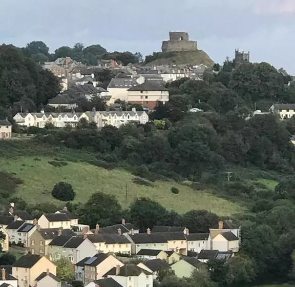 Majatalo Hillside Launceston Cornwall