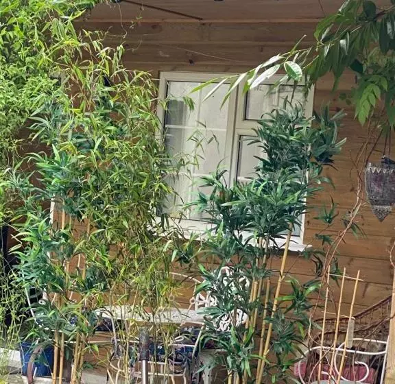 Majatalo Hillside Launceston Cornwall