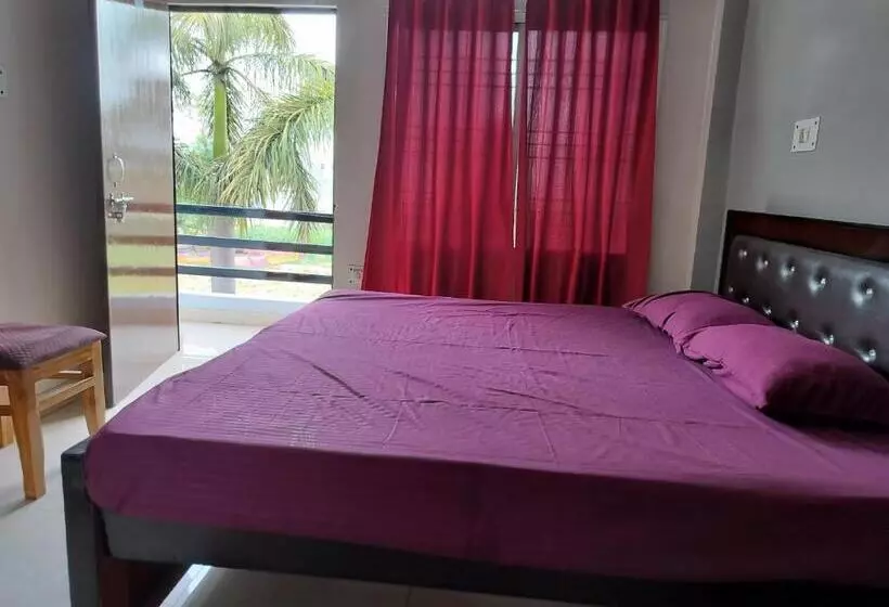 Majatalo Raj Lakshmi Sadan Guest House