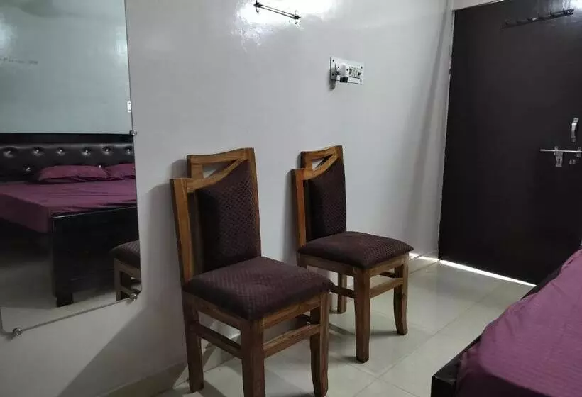 Majatalo Raj Lakshmi Sadan Guest House