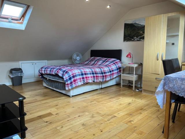 بنسيون Spacious And Modern En Suit