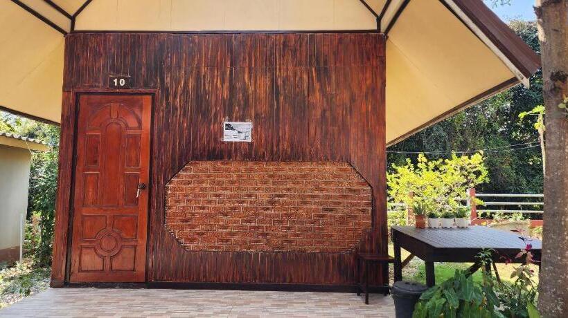 Resort Bansuanphuhong