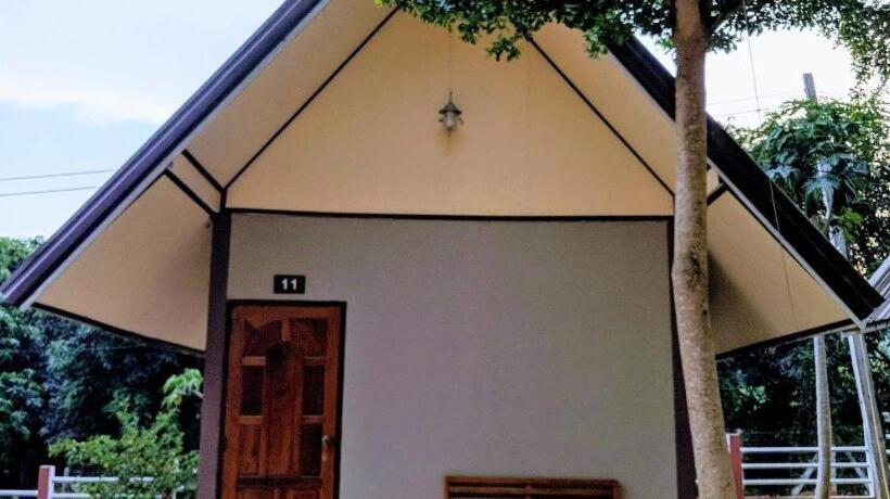 Resort Bansuanphuhong