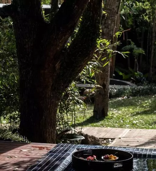 Shanti Cabin   Ezra Viniti Resort