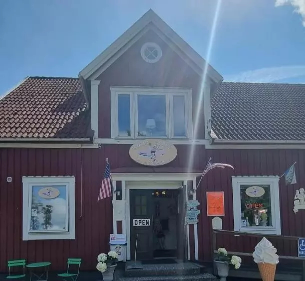 Suzis Cafe Med B&b
