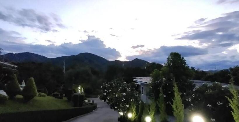 Tiamchanwanphen Resort