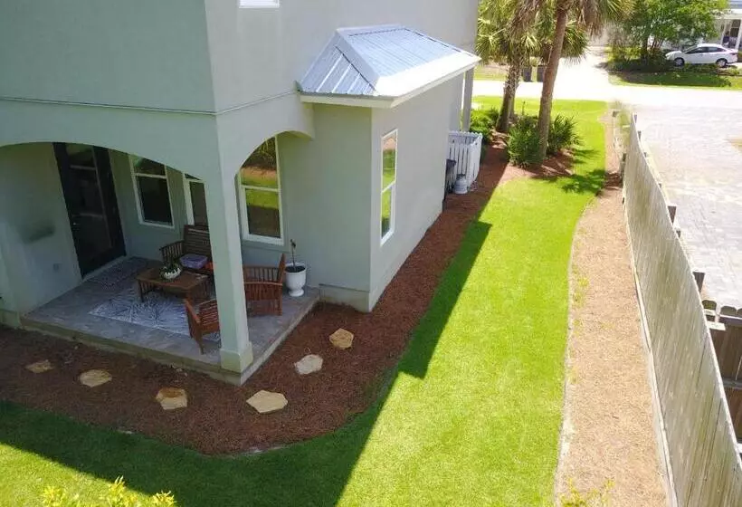 ユースホステル Lemonade Life Family Home In Miramar Beach