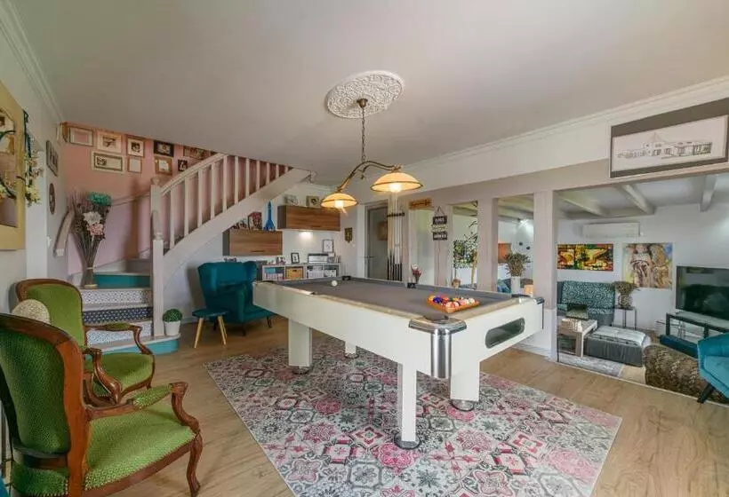 ベッドアンドブレックファースト Chambres D Hôtes De Larouquette