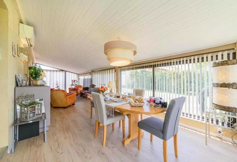 ベッドアンドブレックファースト Chambres D Hôtes De Larouquette