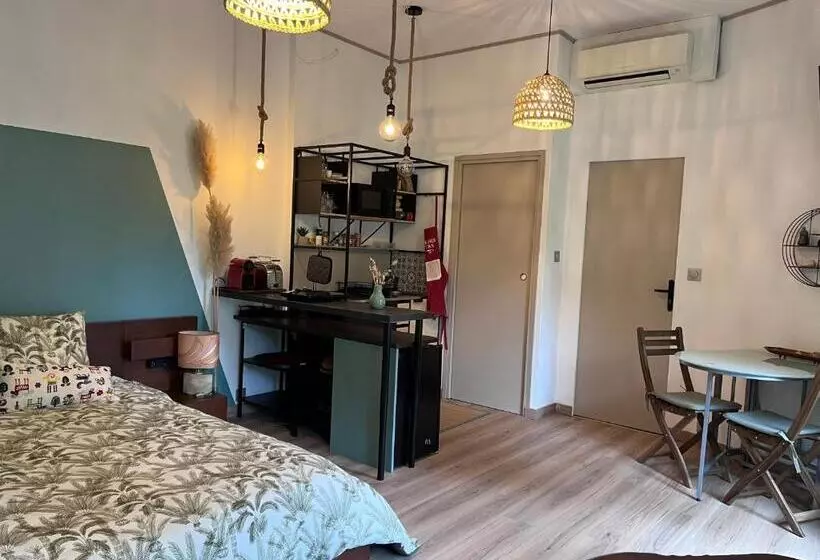 ベッドアンドブレックファースト Charmant Studio En Rez De Jardin Chaville