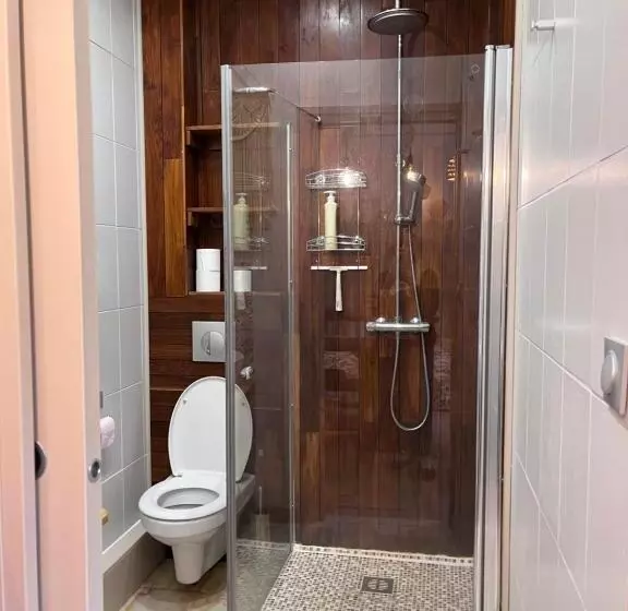 ベッドアンドブレックファースト Charmant Studio En Rez De Jardin Chaville