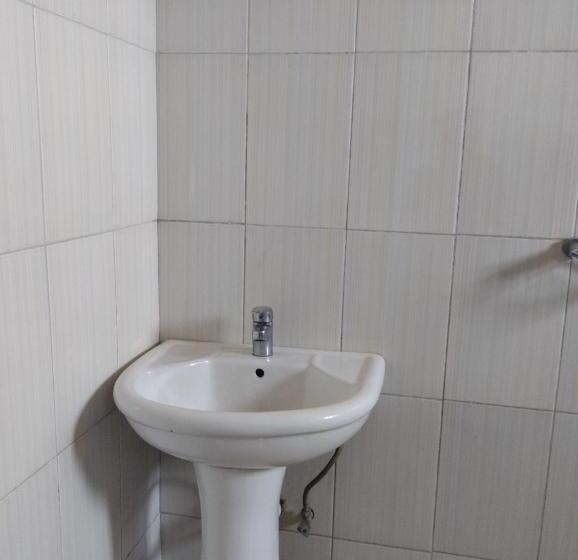 צימר Pasinai Safari Lodge