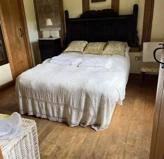 ベッドアンドブレックファースト Stay With Robin