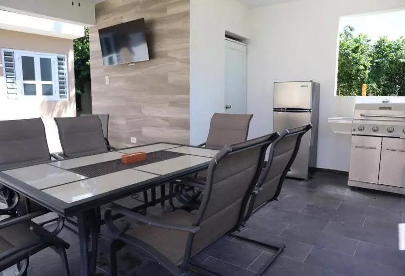 تختخواب و صبحانه Stella Retreat Bnb