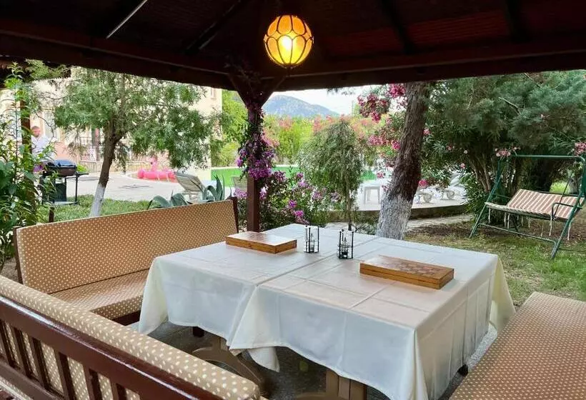 ホテル Angels Garden Dalyan