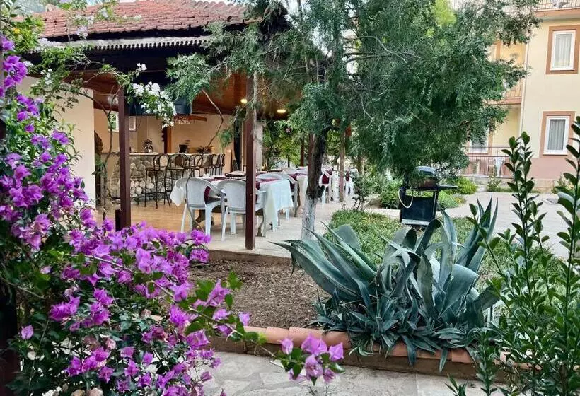 ホテル Angels Garden Dalyan