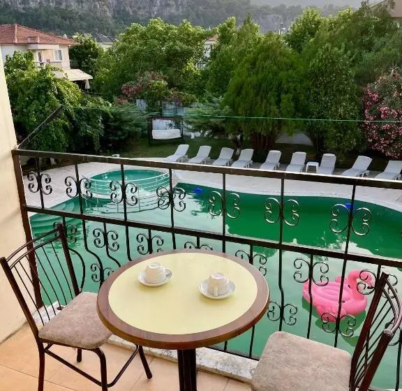 ホテル Angels Garden Dalyan
