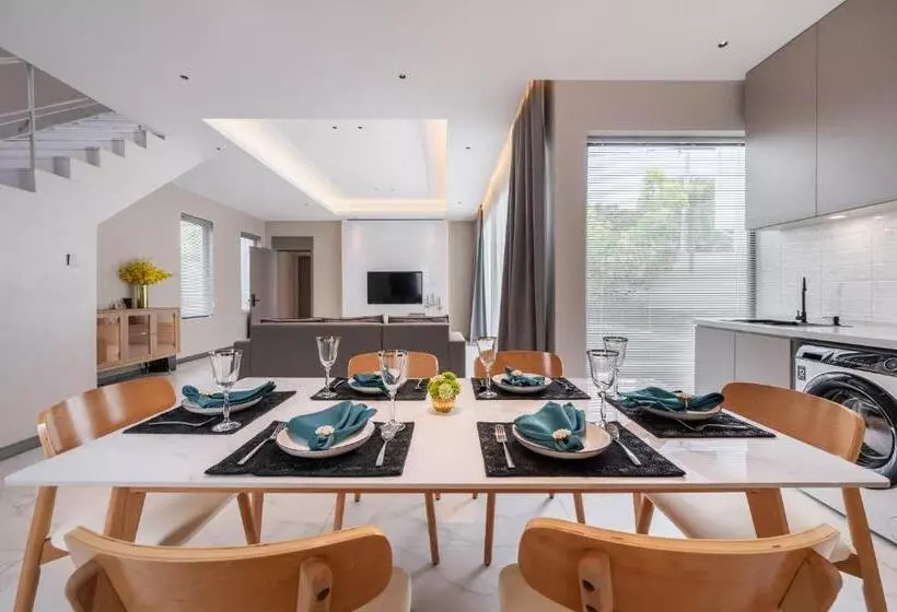 Hotelli Argo Pattaya Resort And Villas