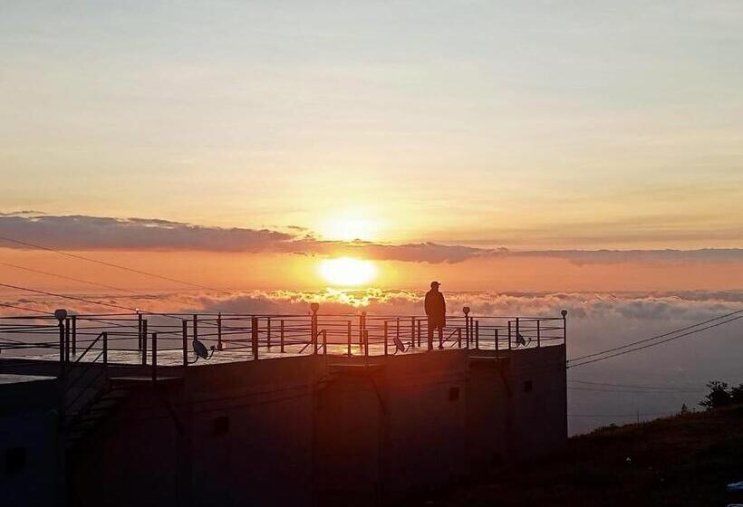 בית מלון כפרי Baanpak Prakai Dao Phahuasing