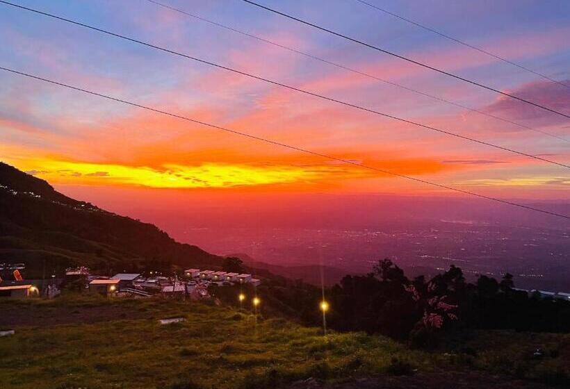 בית מלון כפרי Baanpak Prakai Dao Phahuasing