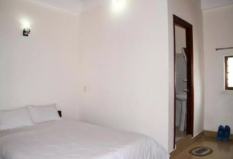 هتل Khách Sạn Thiên Hà