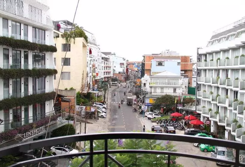 هتل Khách Sạn Thiên Hà