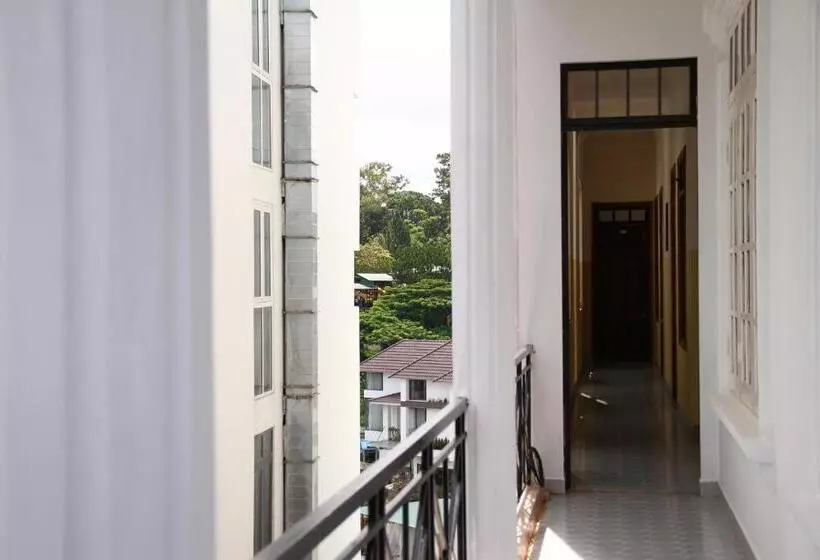 هتل Khách Sạn Thiên Hà