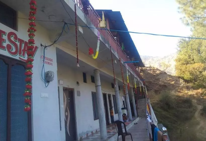 ホテル Om Som Home Stay Hill View Yamunotri Road