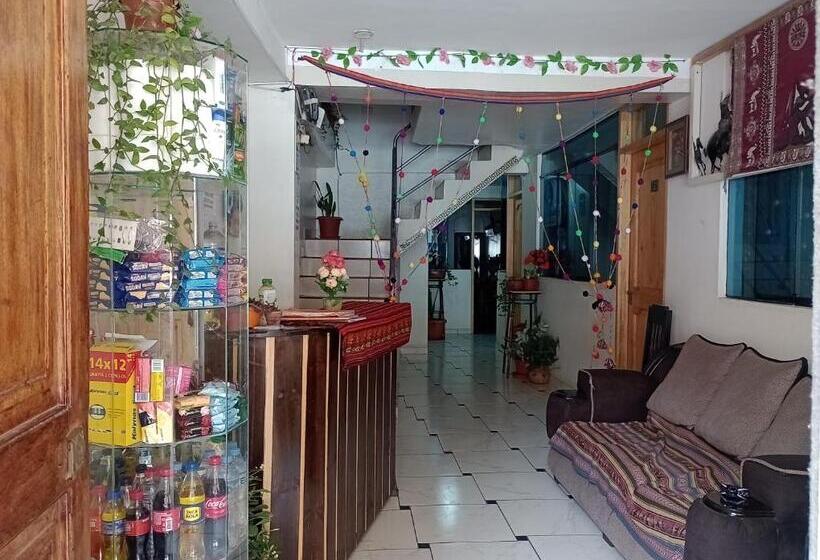 בית מלון כפרי Samay