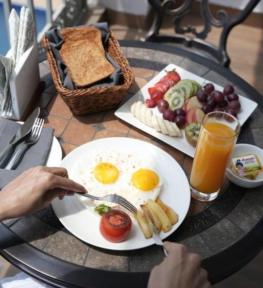 Отель The Belvedere Kasauli