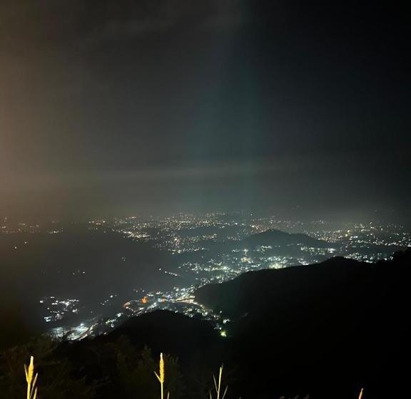 Отель The Belvedere Kasauli