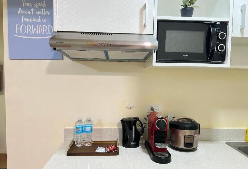 ホテル Urban Charms Seawind Condo, 5 Mins To Davao Int L Airport And Wharf To Samal Beach