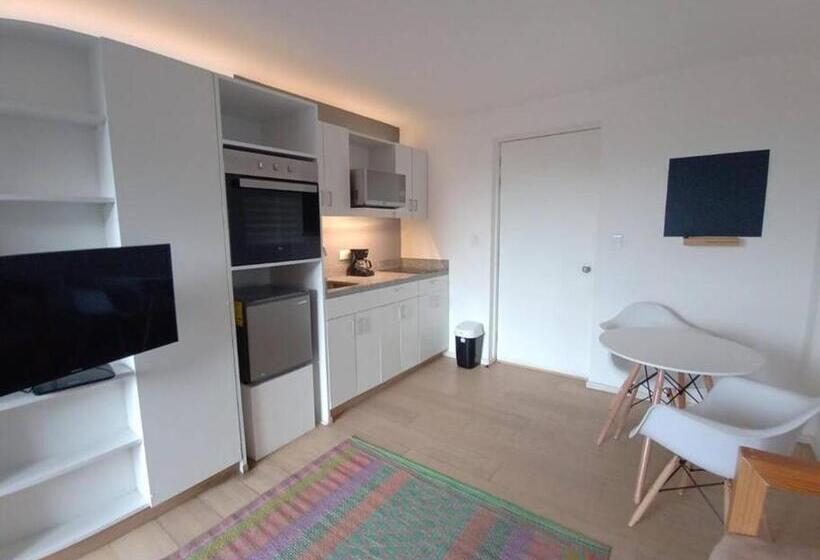 Отель Zcalo Nearby Smart Tv 247 Security