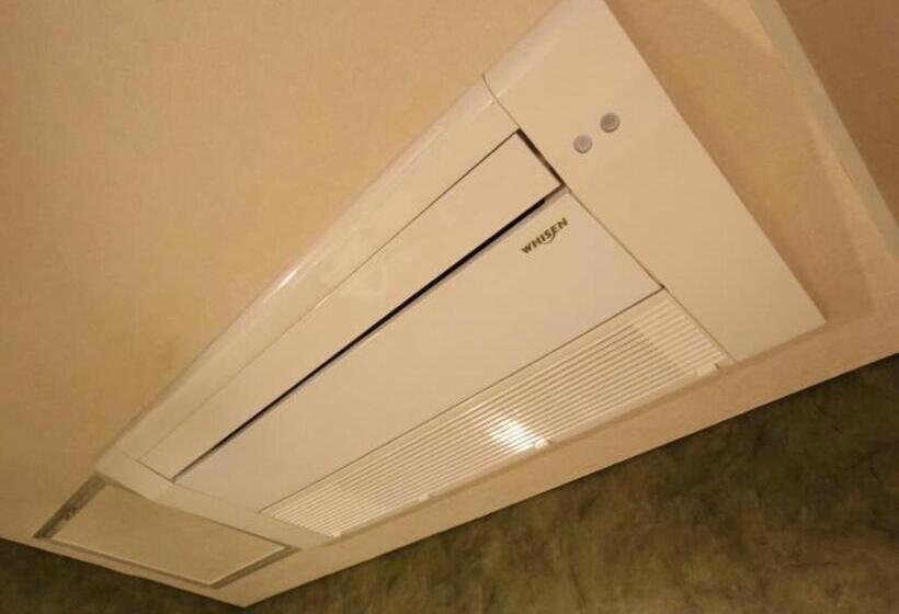 فندق على الطريق Baron De Paris