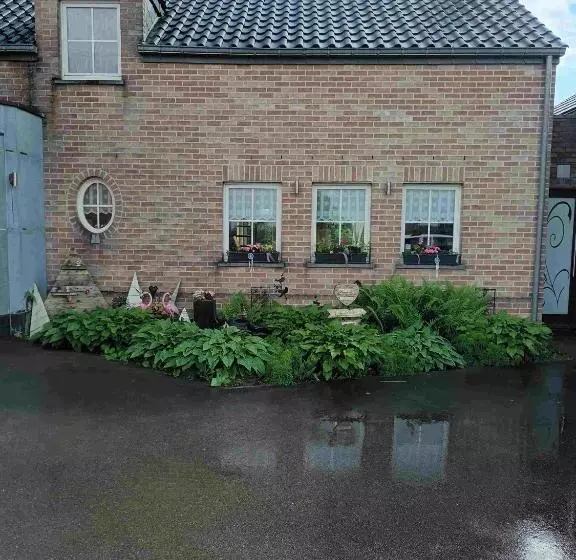 Majatalo Au Sarseyis   Studio D Hôtes   Studio équestre