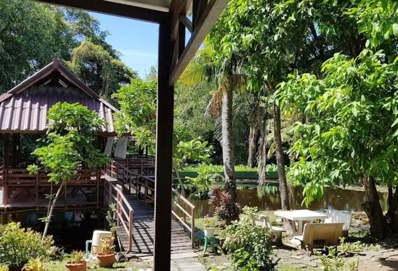 Majatalo Baan Lotus Guest House