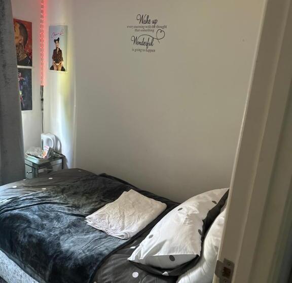 Пансион Dmoney Ltd