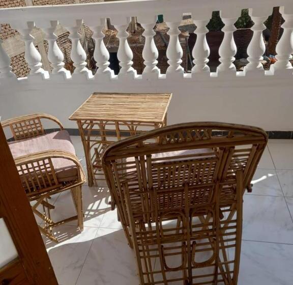 پانسیون Egypt Amon