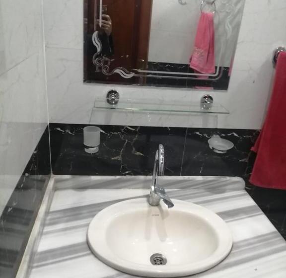 پانسیون Egypt Amon