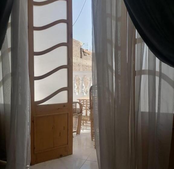 پانسیون Egypt Amon