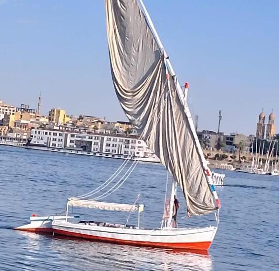 پانسیون Egypt Amon